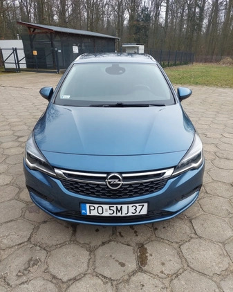 Opel Astra cena 52000 przebieg: 97000, rok produkcji 2016 z Leszno małe 191
